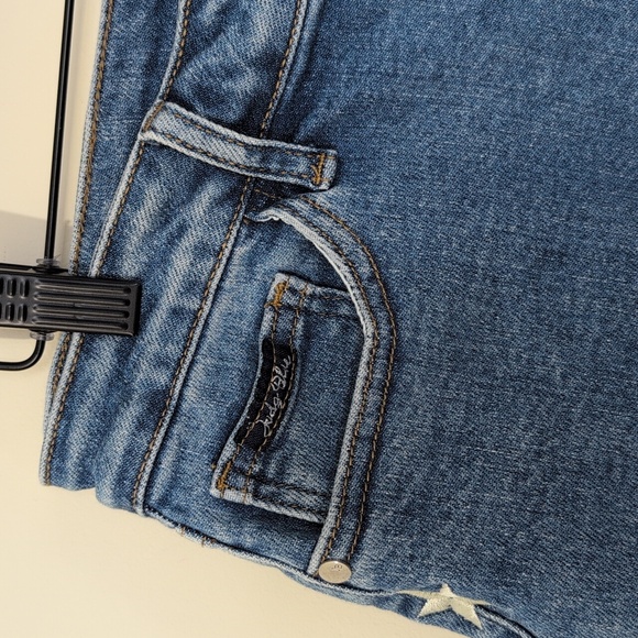 Judy Blue High Waist Star Embroidered Cut Off Jean Shorts Size Large - Picture 2 of 7